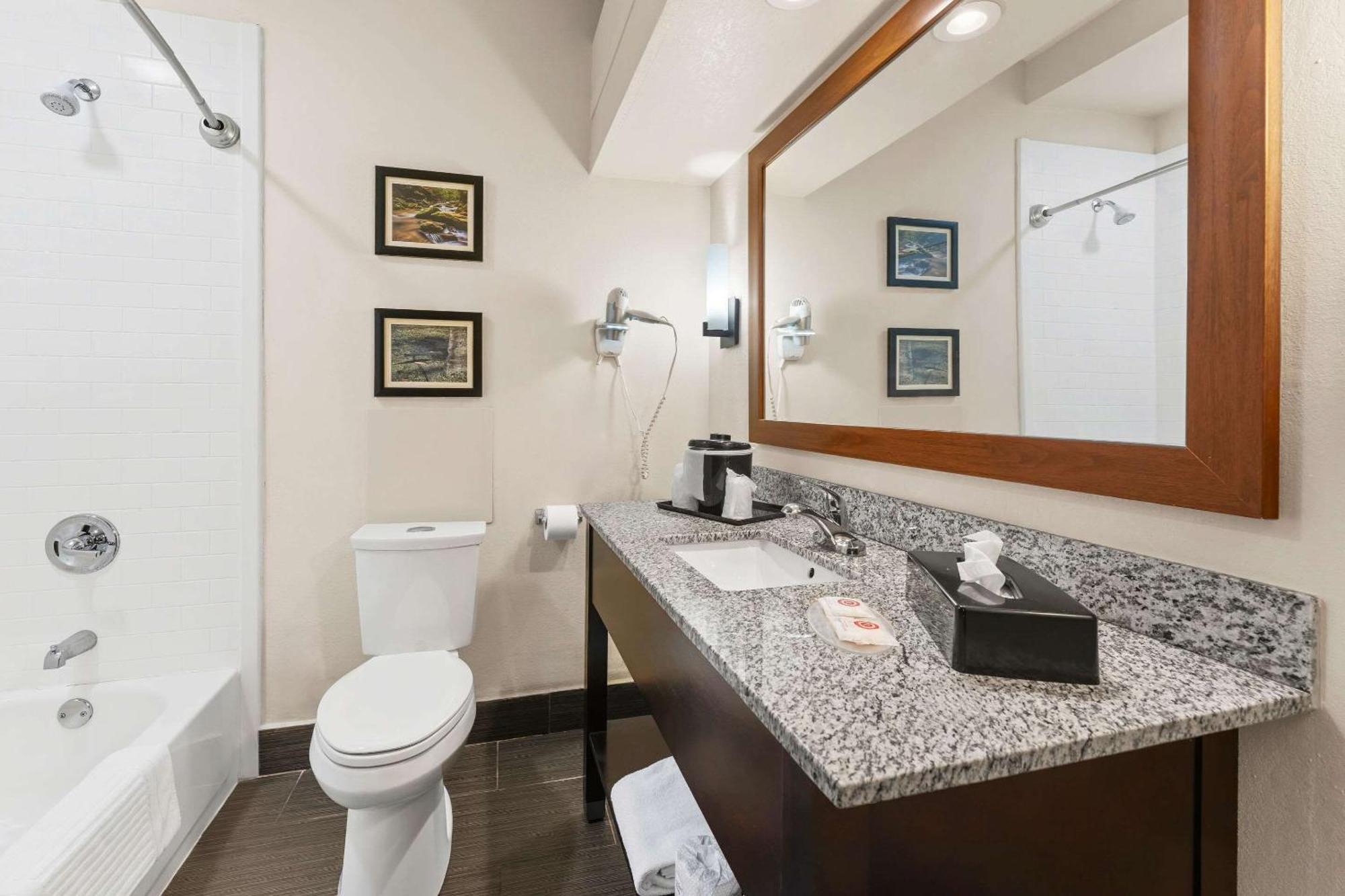 Comfort Inn Lehigh Valley West Fogelsville Esterno foto